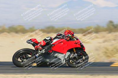 media/Dec-05-2024-Racers Edge (Thu) [[e102e0690b]]/3-B Group/Session 5 (Turn 16)/